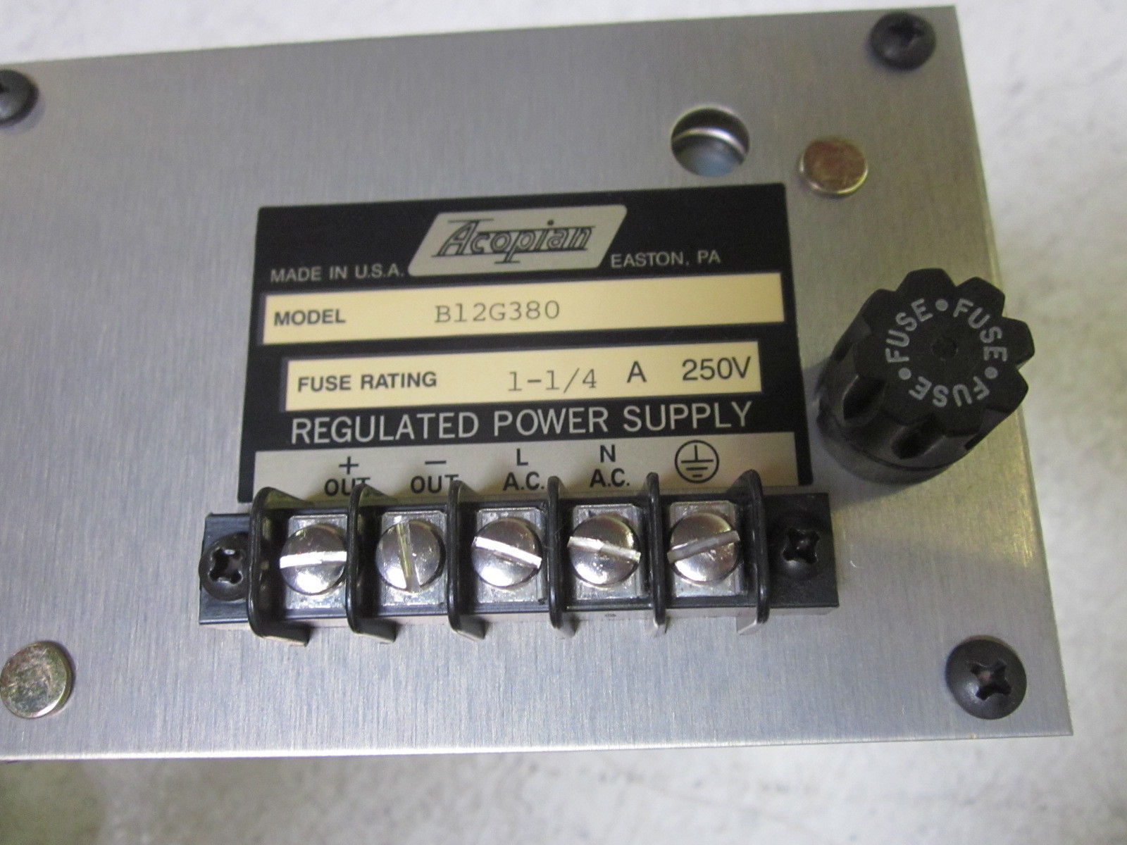 ACOPIAN B12G380 250V REGULATED POWER SUPPLY UNMP
