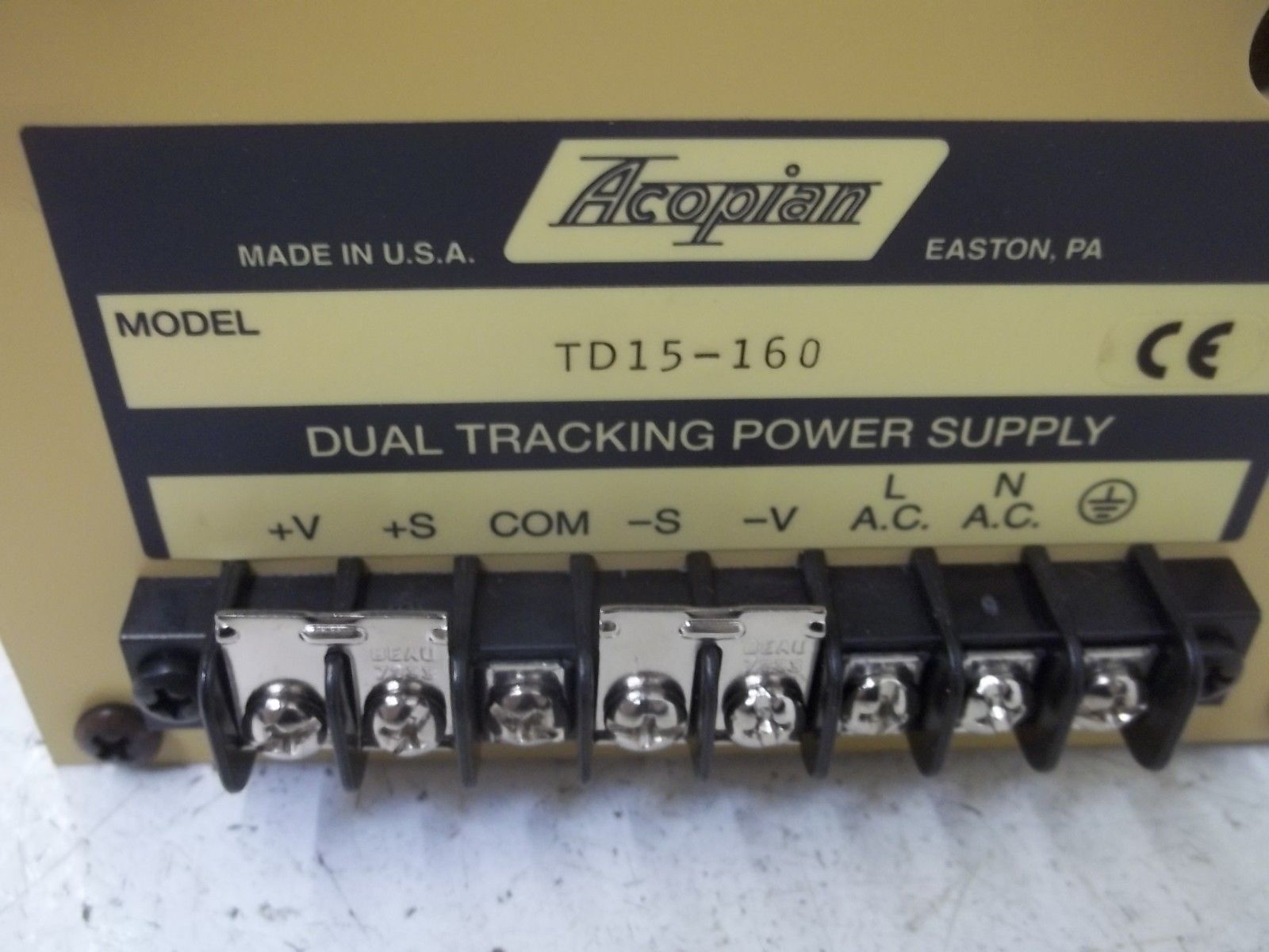 ACOPIAN TD15-160 DUAL TRACKING POWER SUPPLY NSMP