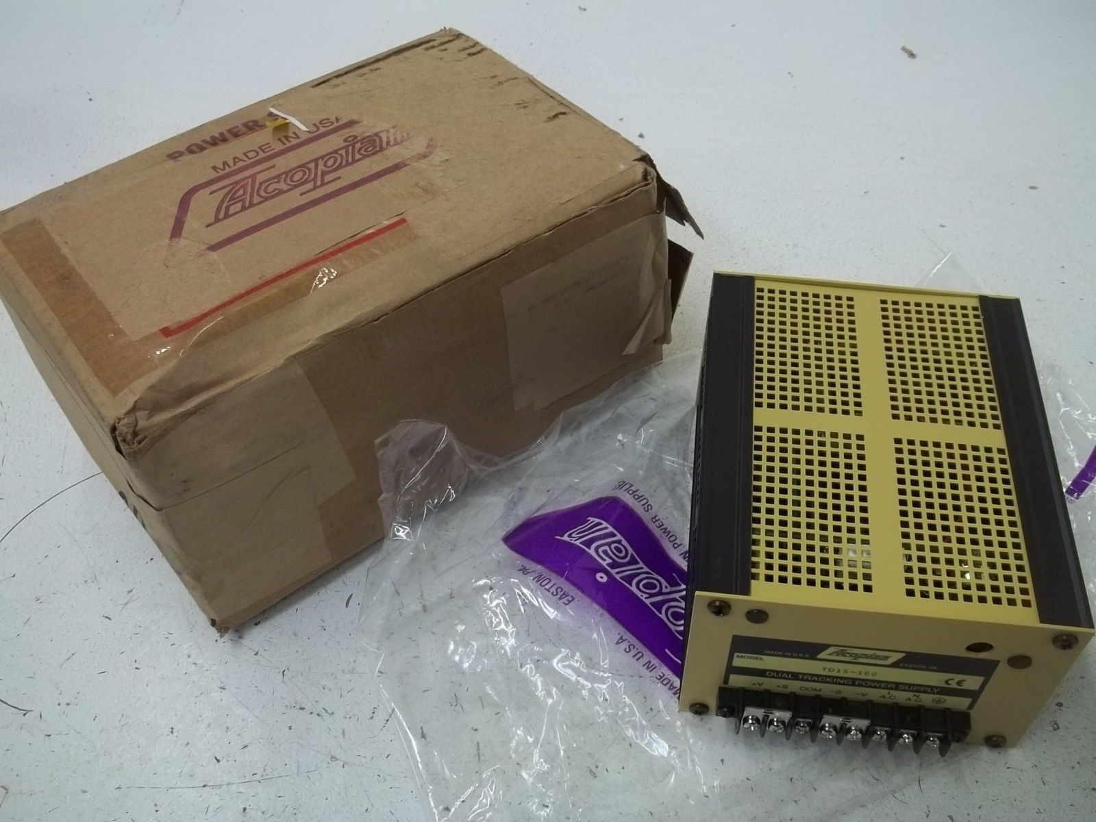 ACOPIAN TD15-160 DUAL TRACKING POWER SUPPLY NSMP