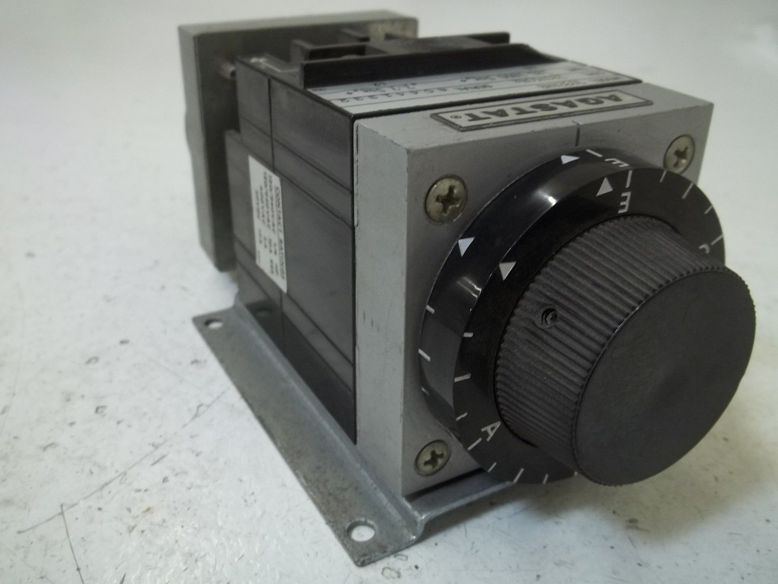 AGASTAT 7032AHB TIMING 180-1800SEC. 120V UNMP