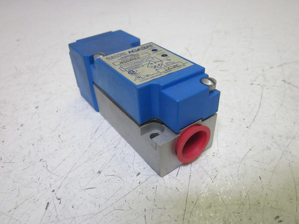 AGASTAT PLE-AM2SADLT ULTRASONIC PROXIMITY SENSOR 120VAC NSNP