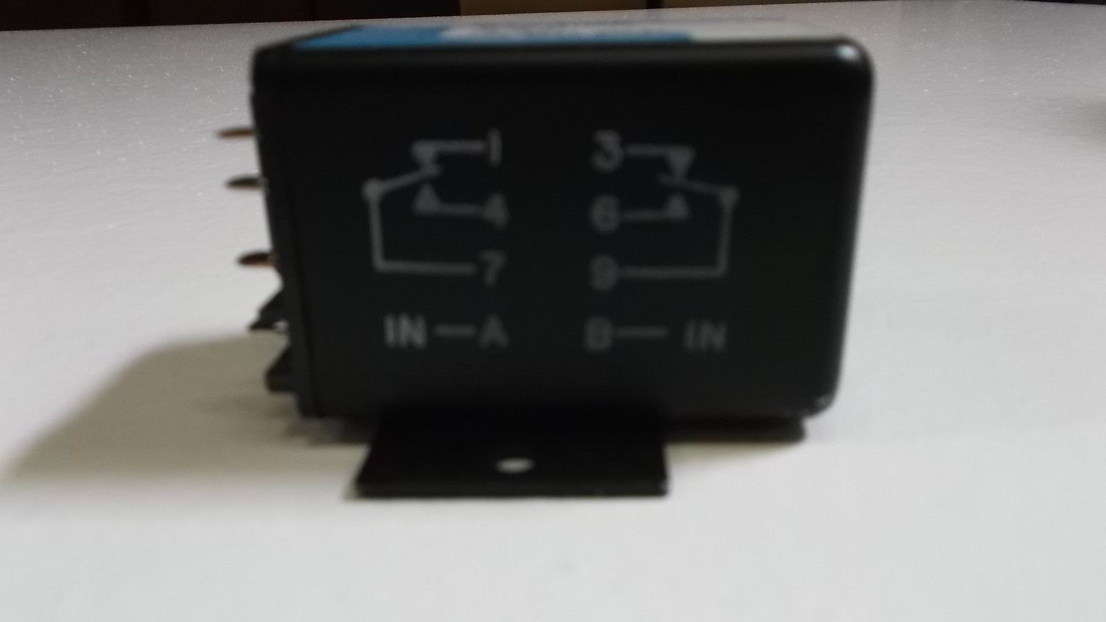 AIROTRONICS U-TDU1015C3A TIME DELAY RELAY 15 SEC. UNMP