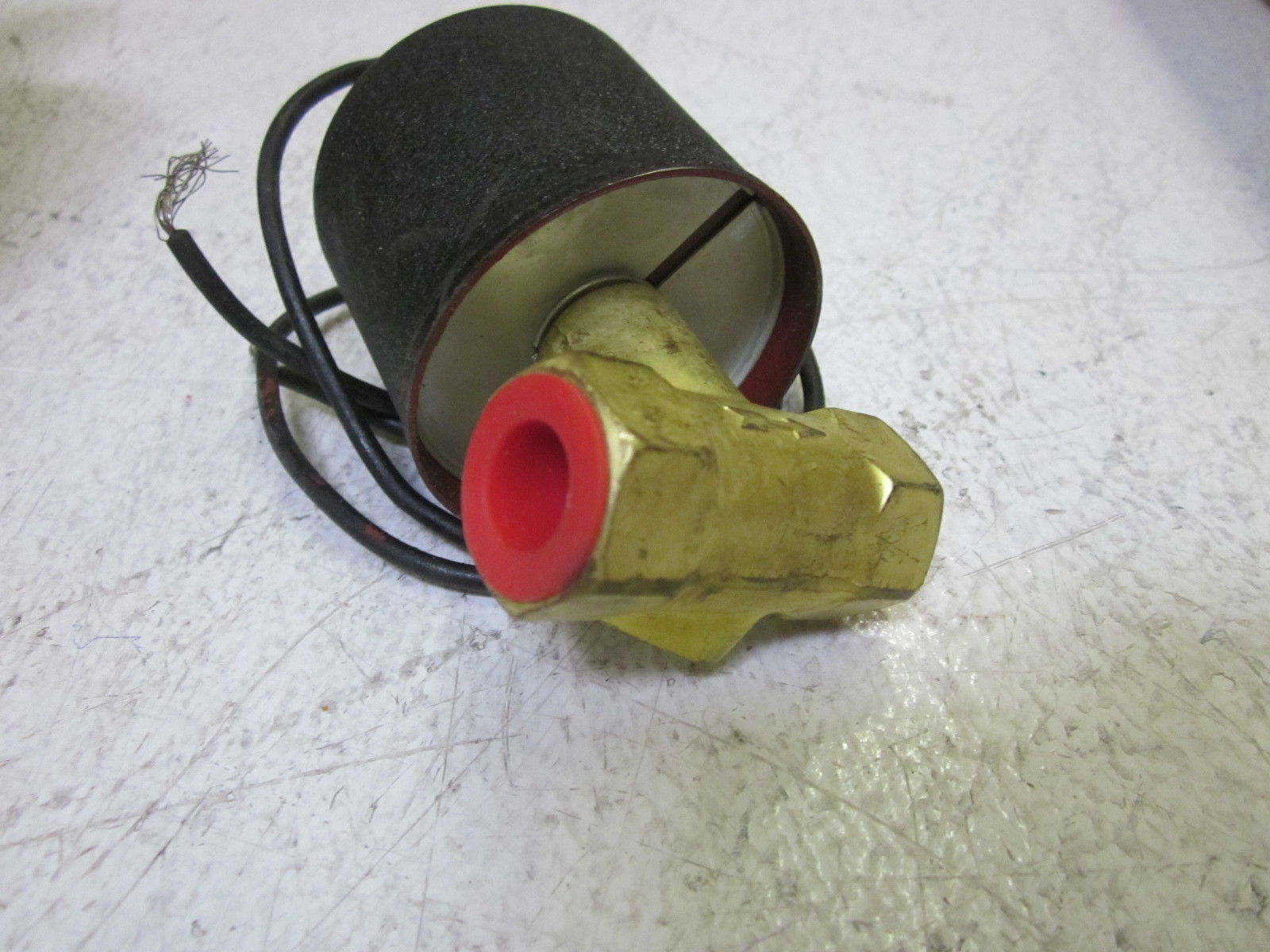 ALCO VALVE CO. S115 230V SOLENOID VALVE UNMP