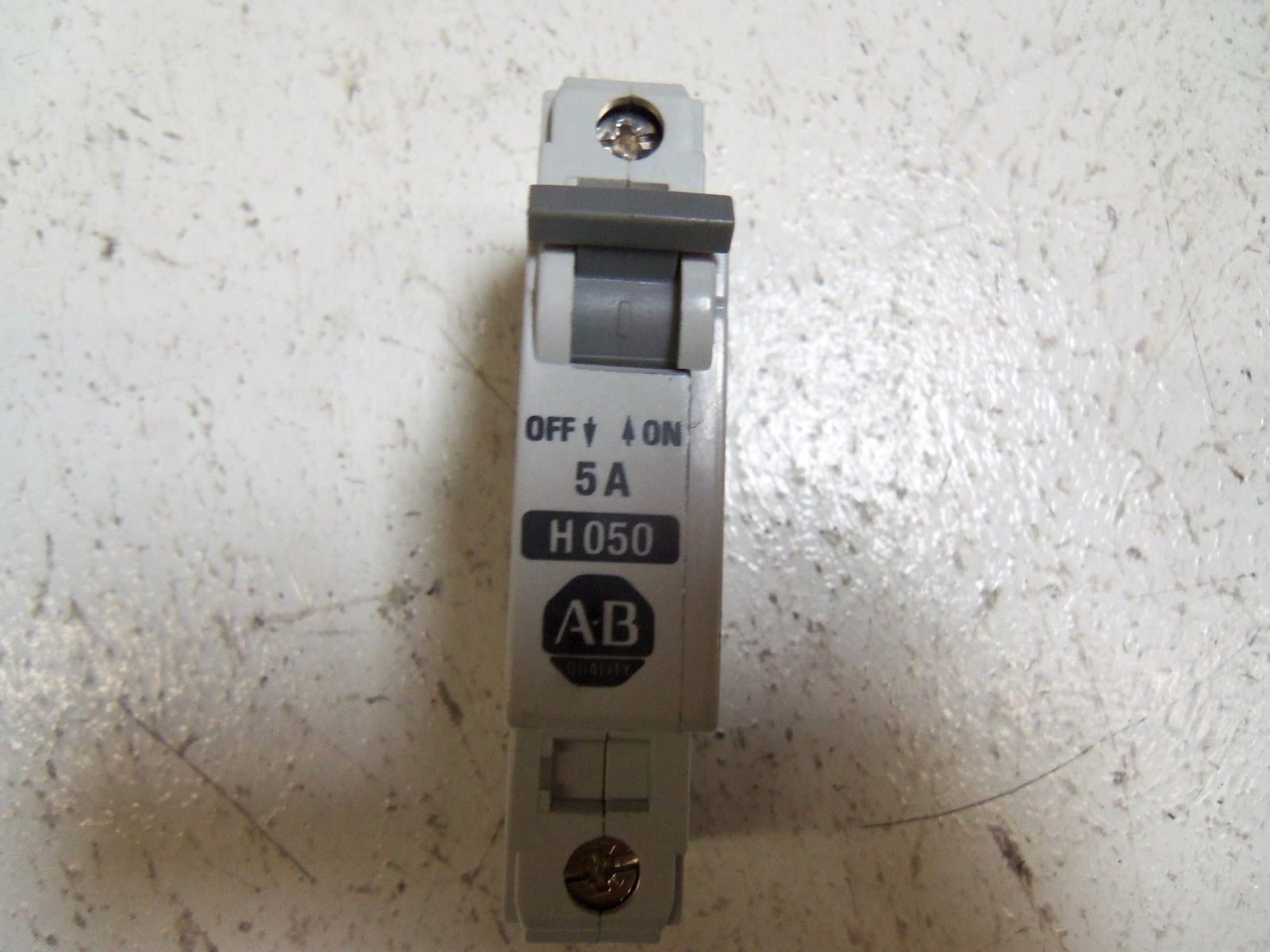 ALLEN BRADLEY 1492-CB1H050 SER. B CIRCUIT BREAKER 5A UNMP