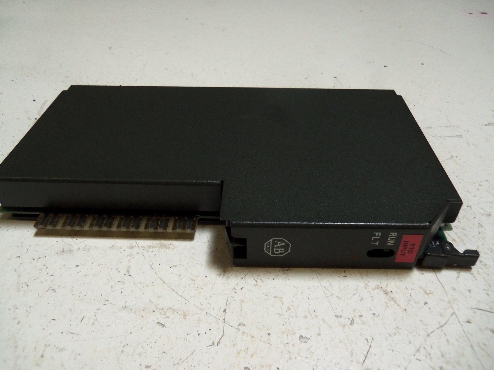 ALLEN BRADLEY 1770-IR SERIES A UNMP