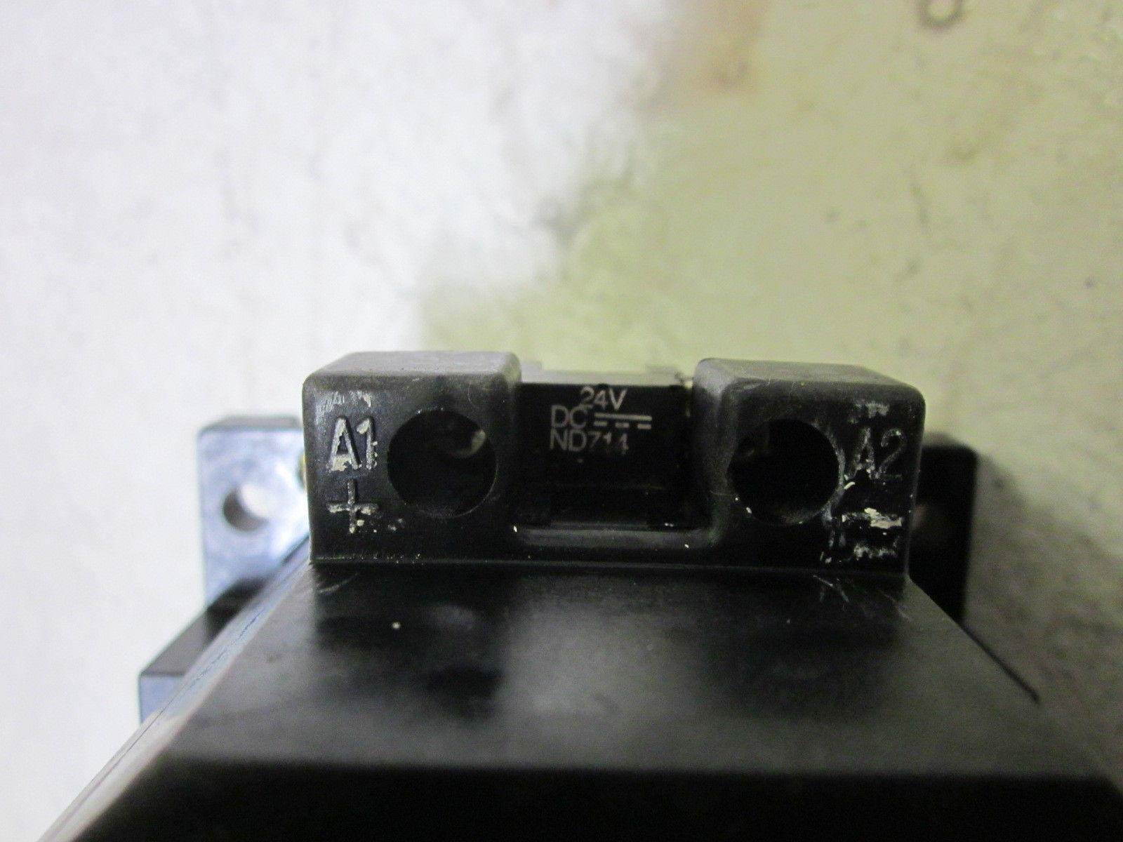 ALLEN BRADLEY 100-A60NZ243 SER. B CONTACTOR 24VDC UNMP