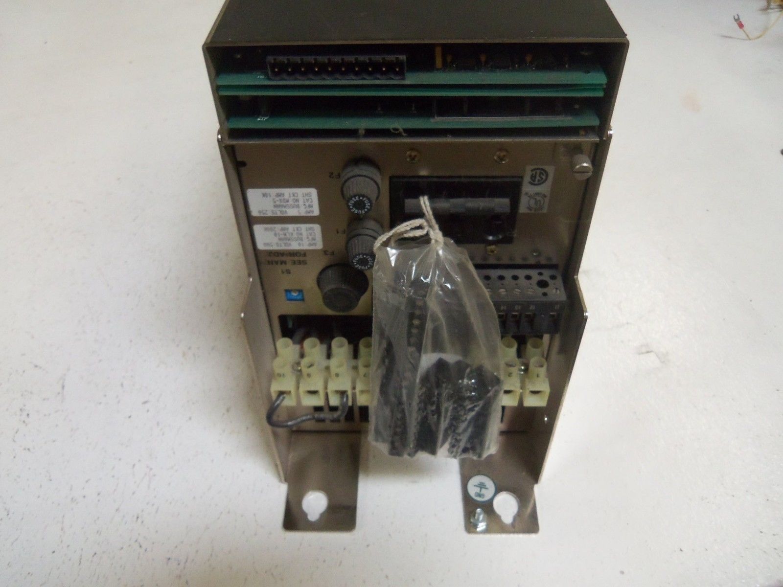 ALLEN BRADLEY 1391B-ESAA15-AQB SER. D SERVO CONTROLLER NSMP