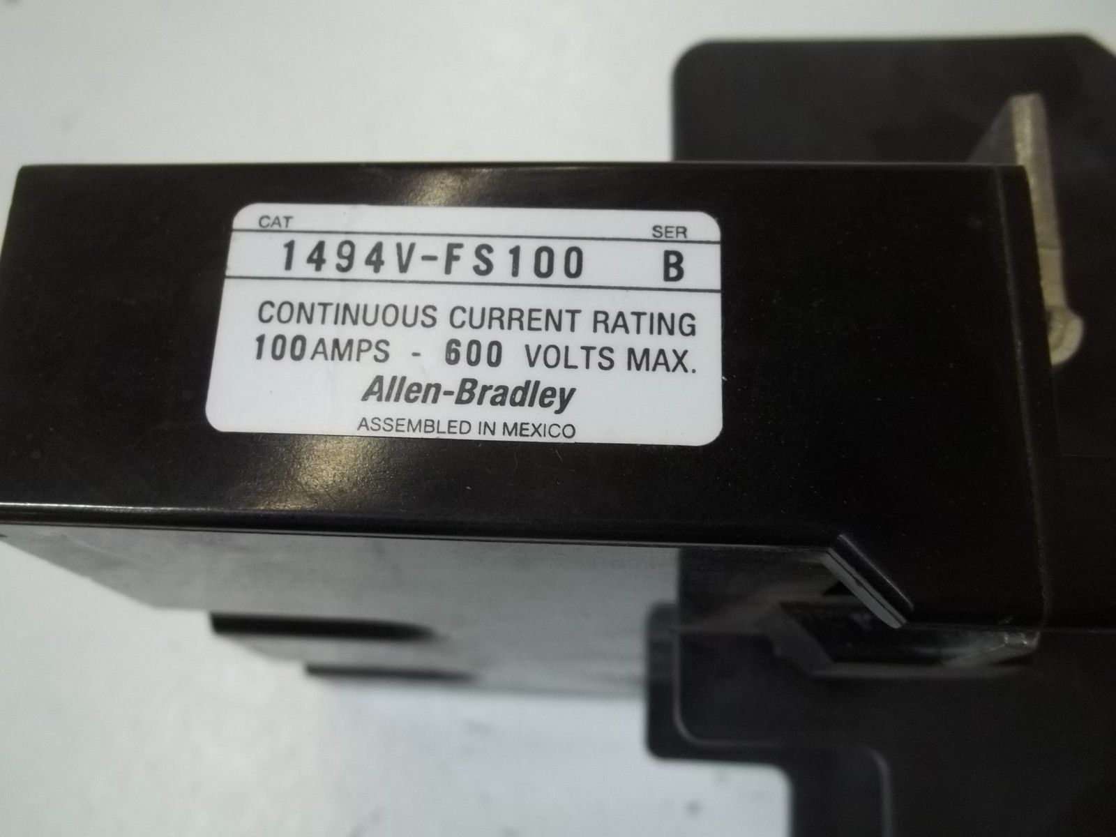 ALLEN BRADLEY 1494V-FS100 SER.B FUSE BLOCK UNMP