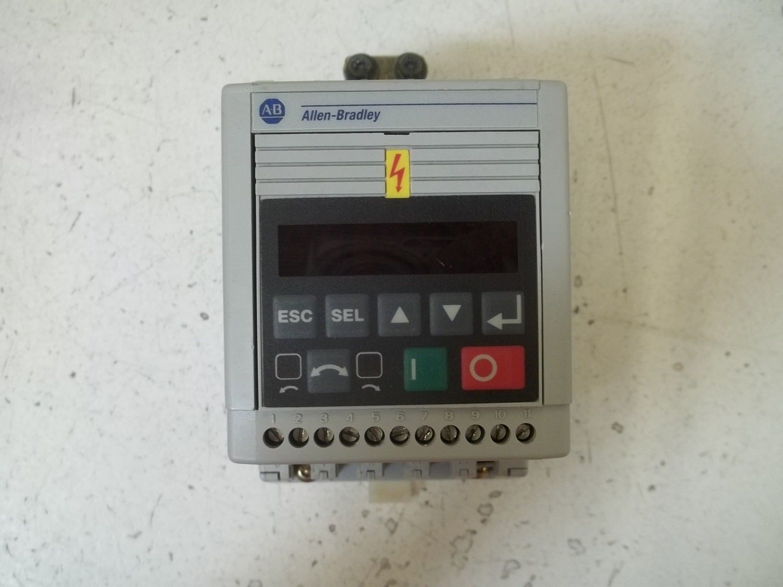 ALLEN BRADLEY 160-BA01NPS1P1 SER. B F/W 6.00 SPEED CONTROLLER UNMP