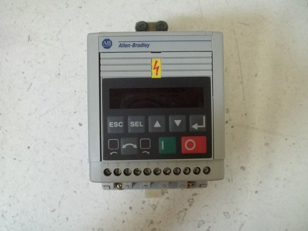 ALLEN BRADLEY 160-BA01NPS1P1 SER. B F/W 6.00 SPEED CONTROLLER UNMP