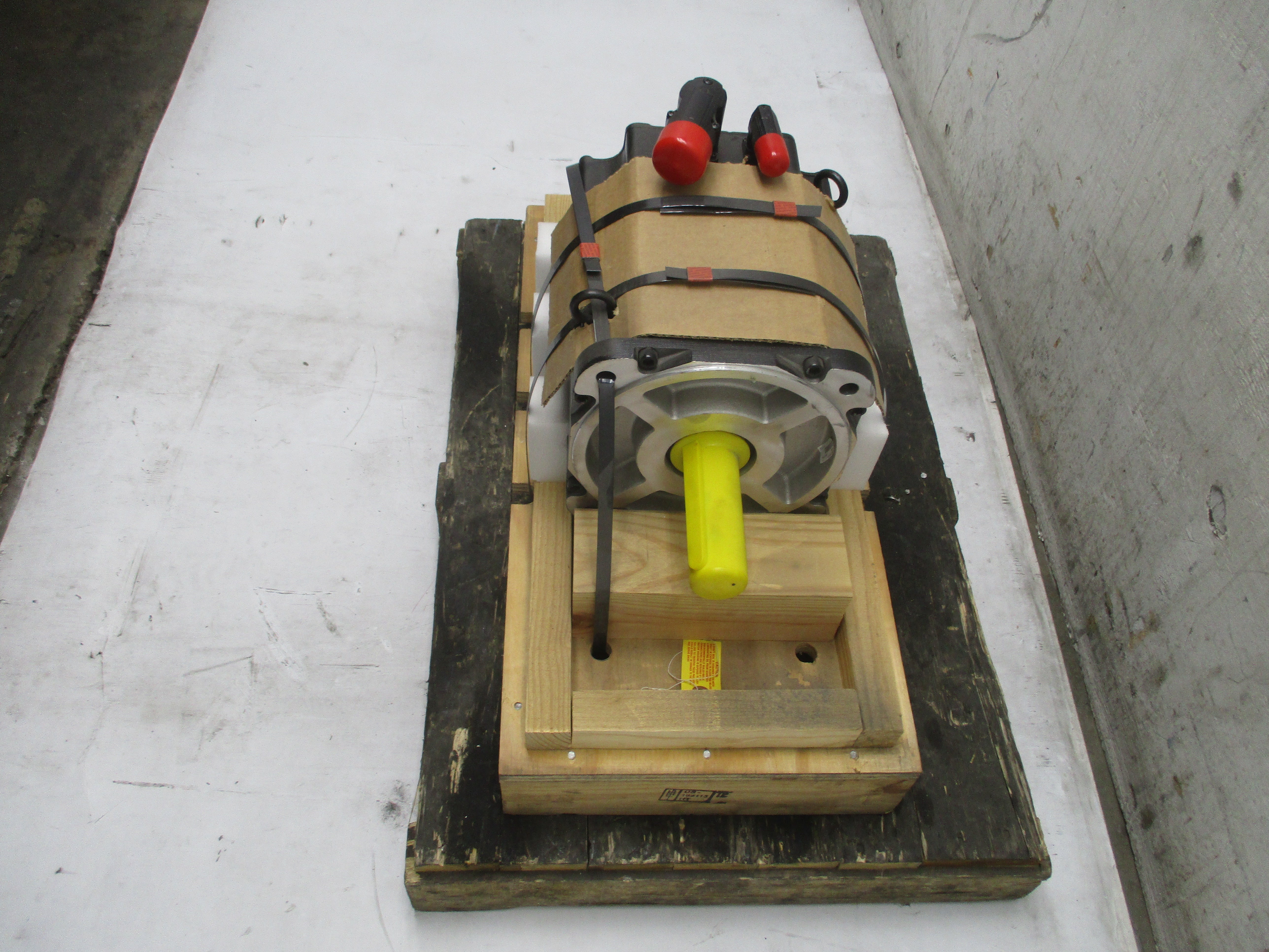 ALEN BRADLEY MPL-B860D-MJ72AA SER. A NSMP