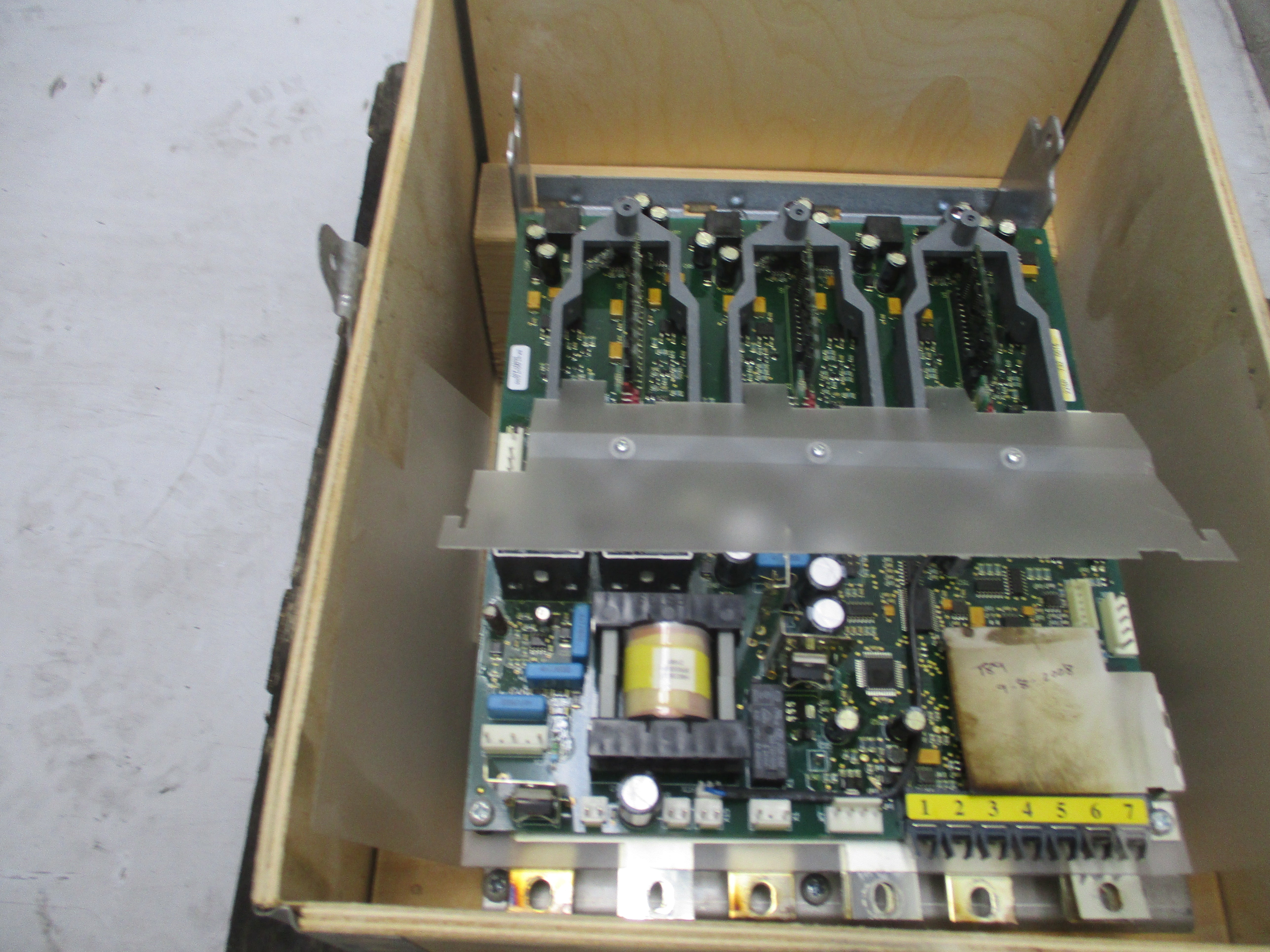 ALLEN BRADLEY SK-H1-QOUT-D300 SER. A 300A NSMP