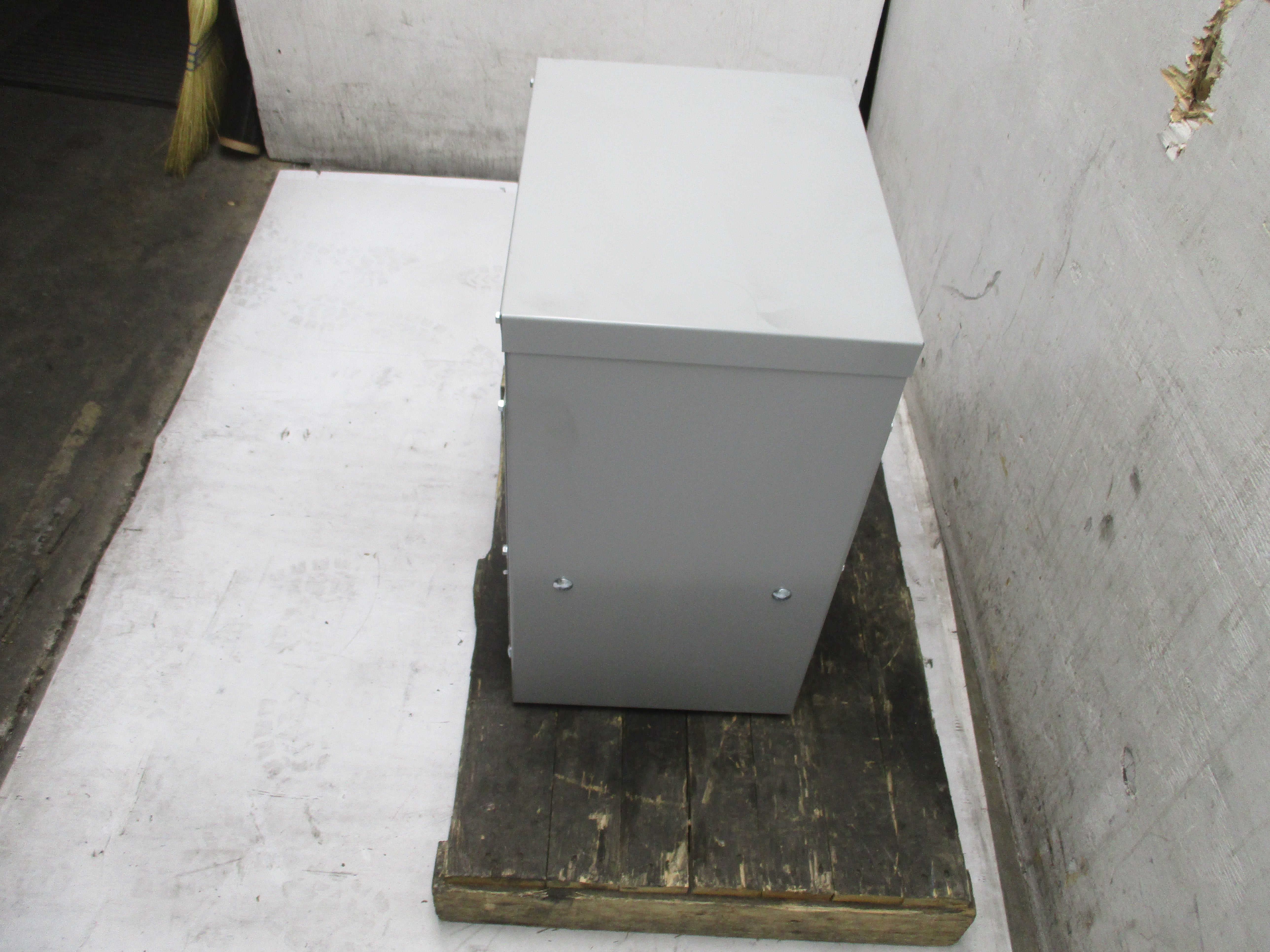 EGS DT651H14S 460V 18A NSNP