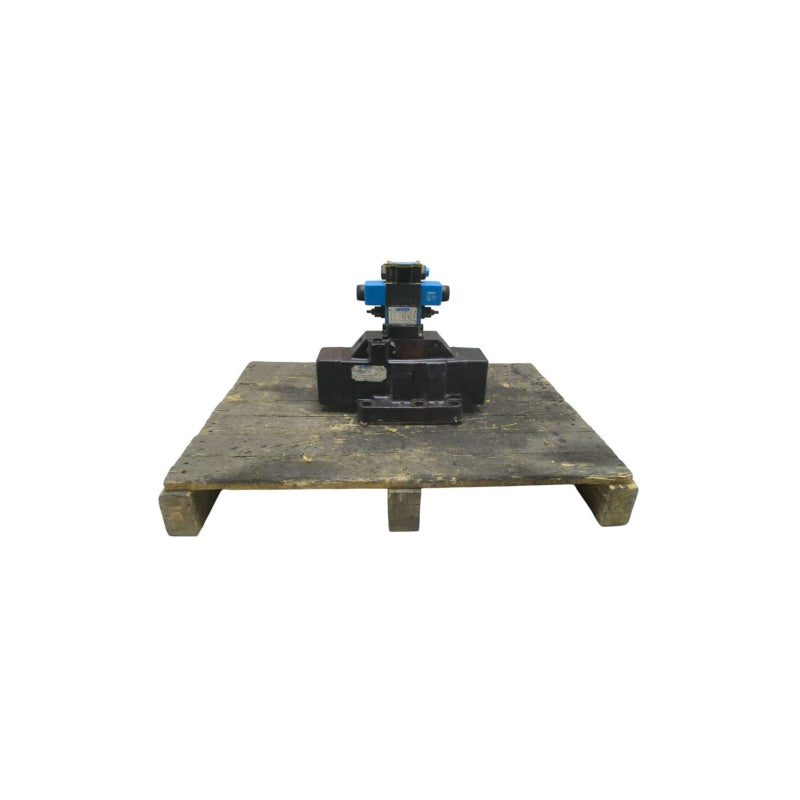 VICKERS DG5S4102C2MFTWLB590 110/120V .48A/.46A 3000PSI UNMP