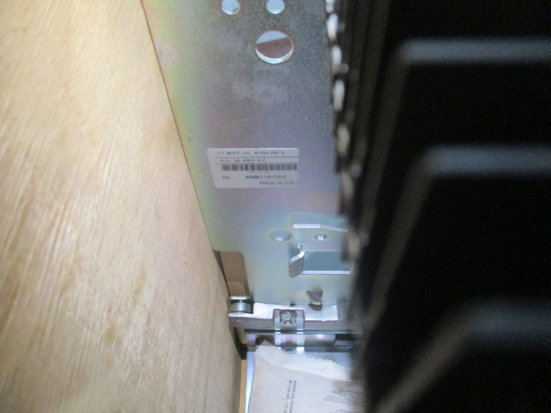 ABB 1SDA061761R1 E1 W/FP_UL_N RH RH 3 400VAC 3A NSMP