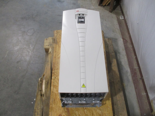 ABB ACS550-U1-180A-4 F/W V.3.14E 380/480VAC 180A NSMP