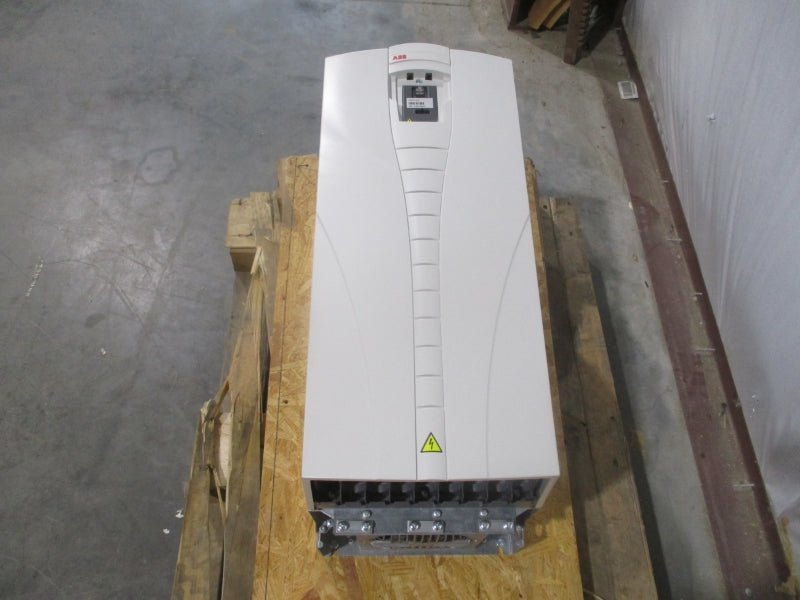 ABB ACS550-U1-180A-4 F/W V.3.14E 380/480VAC 180A NSMP