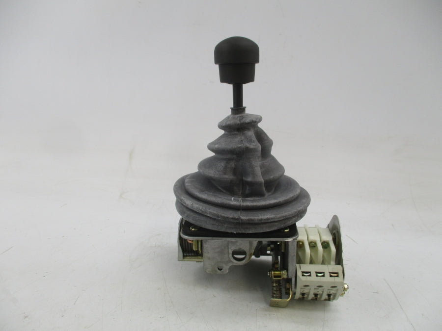 SENNETT CONTROL V3R/CR0119 9903808/2-3 500V 16A NSNP