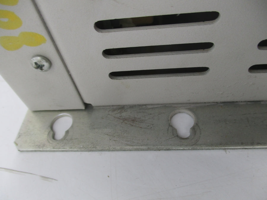 ALLEN BRADLEY 2098-DSD-HV030X-DN 196464 SER. B F/W V1.32 230/460VAC UNMP