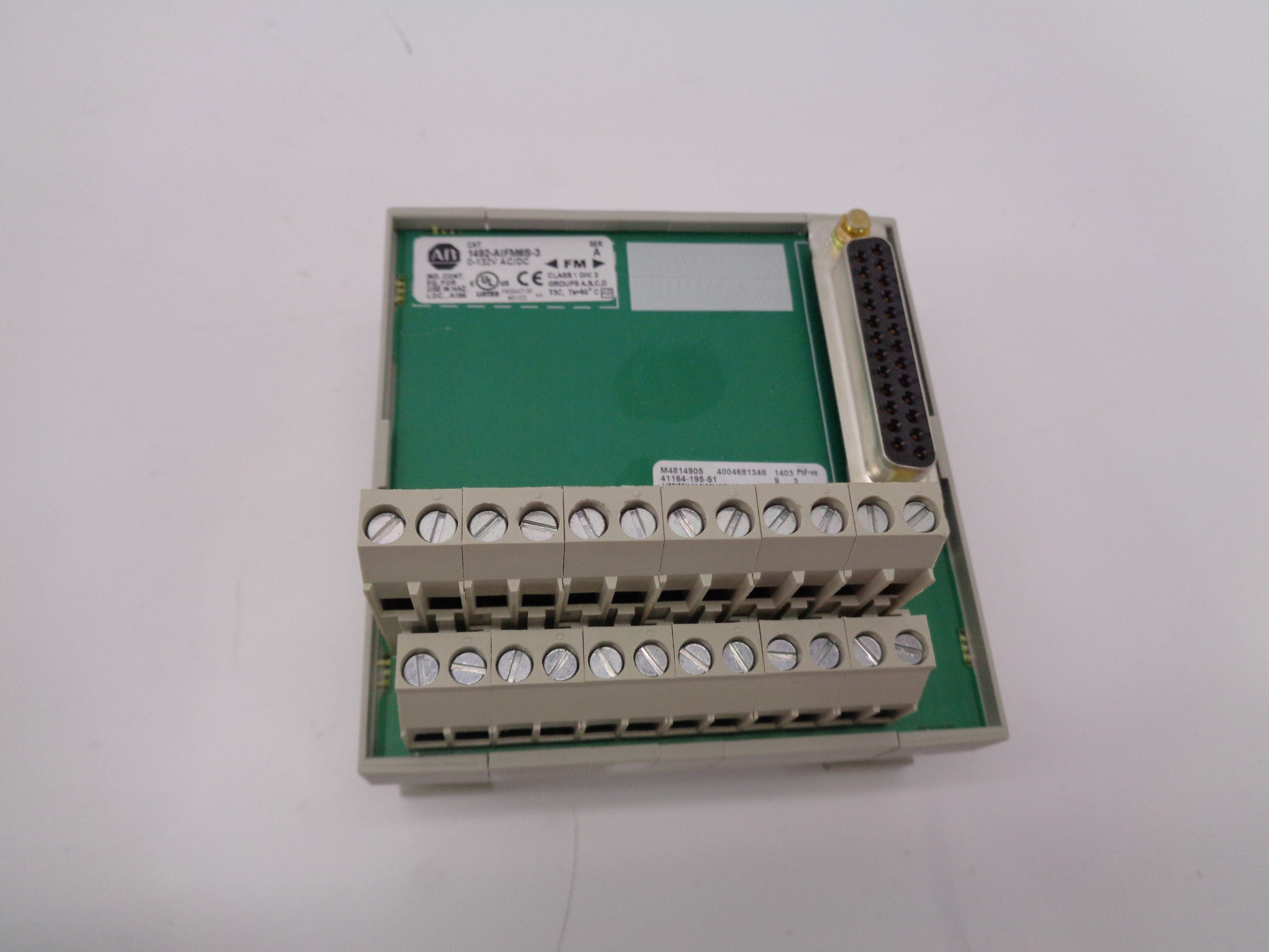 ALLEN BRADLEY 1492-AIFM6S-3 SER. A 0-132VAC/DC (BR/WH) NSMP
