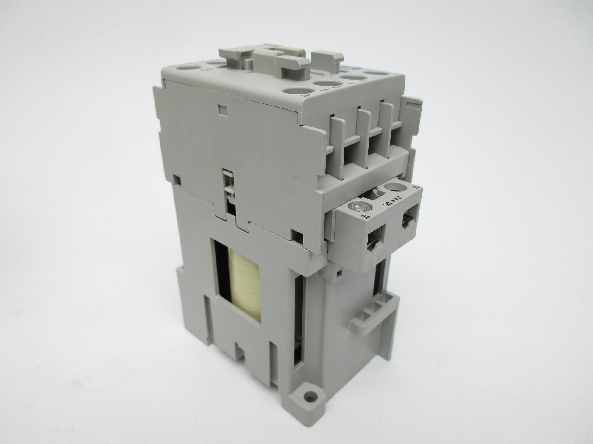 ALLEN BRADLEY 100-C09ZJ10 SER. A 24VDC 32A (BR/WH) NSMP