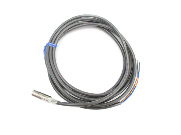 OMRON E2E-X2D1-N 12-24VDC NSNP