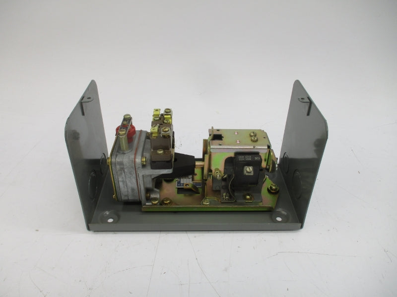 SQUARE D 9050B01EV03 SER. L 220/240VAC NSNP