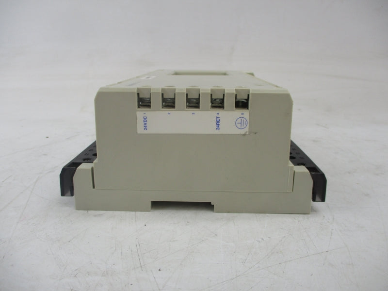 MODICON 110CPU31103 24VDC .8A UNMP