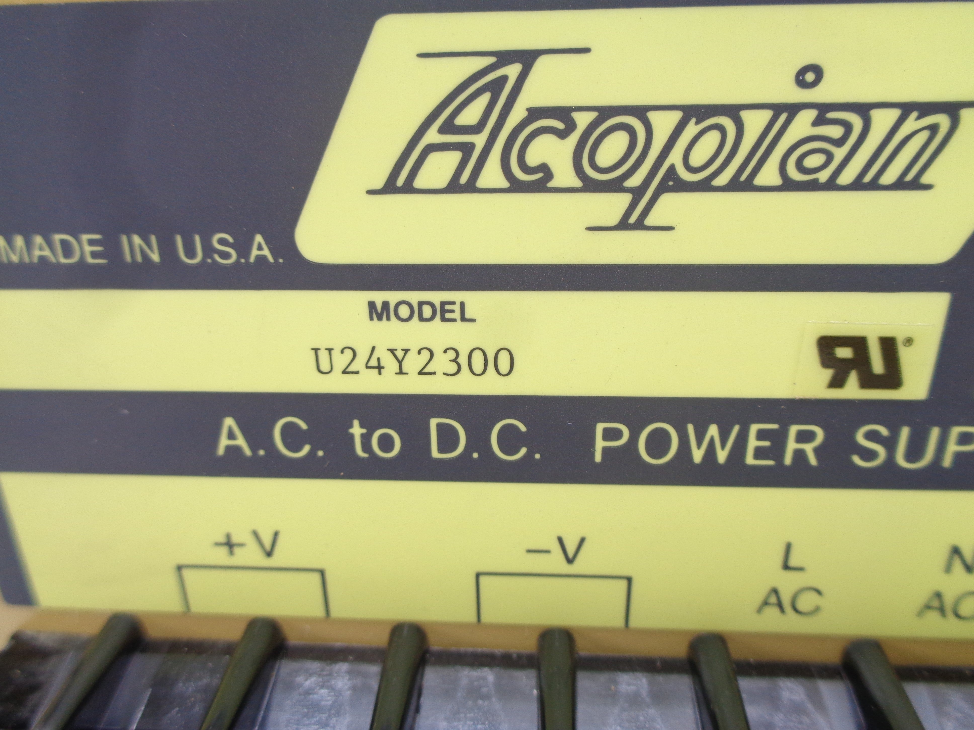 ACOPIAN U24Y2300 250V 8A NSNP