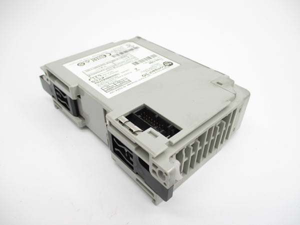 ALLEN BRADLEY 1769-OB8 SER. A F/W 3.1 24VDC NSMP