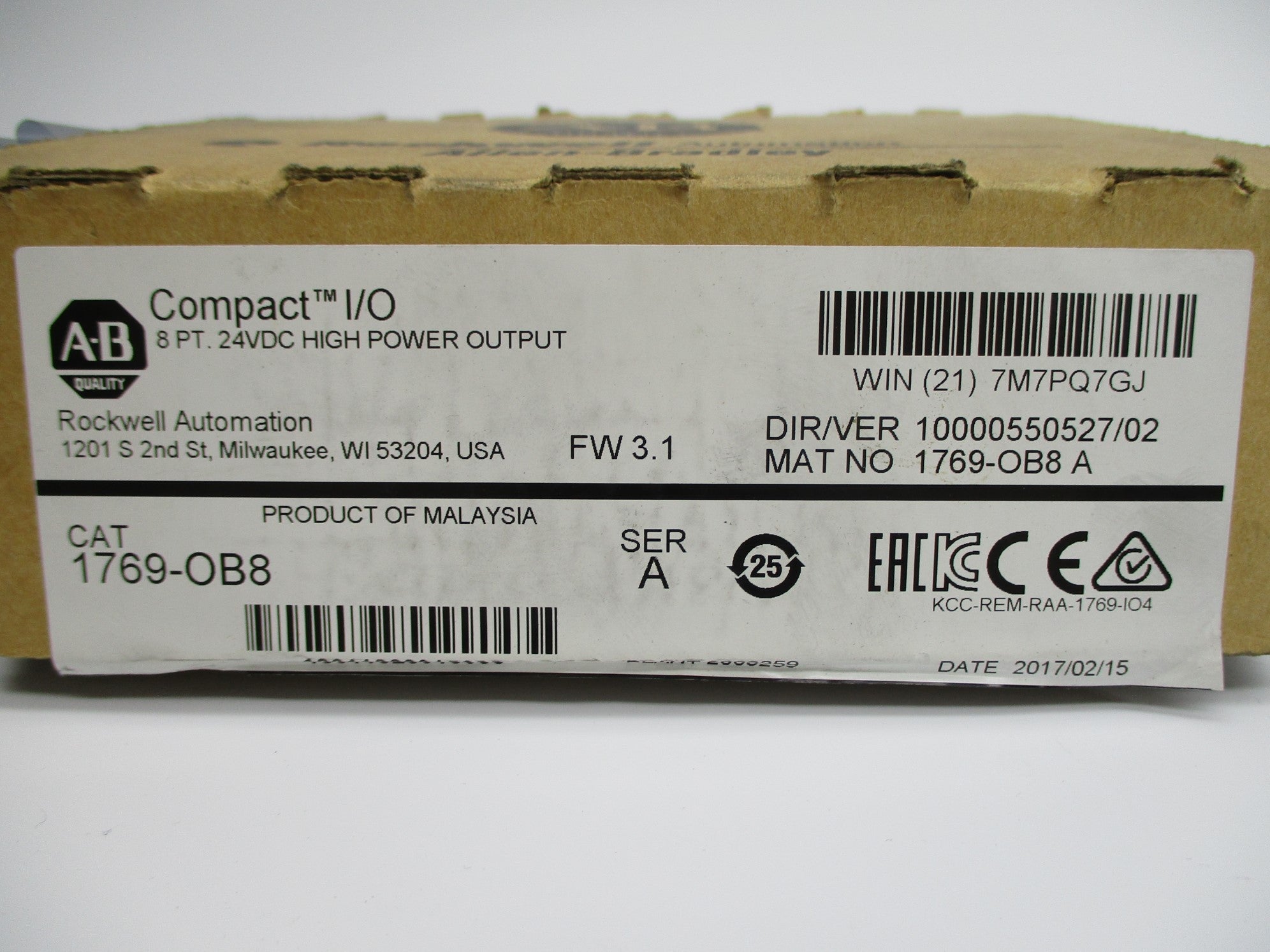 ALLEN BRADLEY 1769-OB8 SER. A F/W 3.1 24VDC NSMP