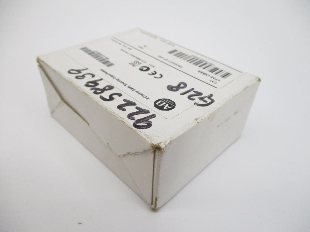 ALLEN BRADLEY 1734-OB8S SER. B DATE: 2015 NSFS