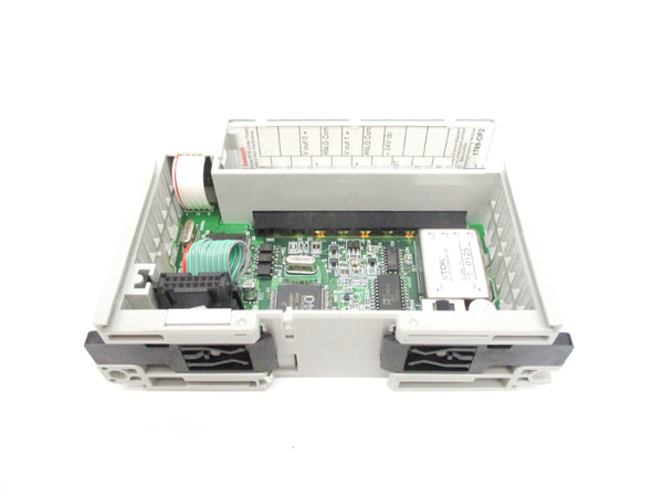 ALLEN BRADLEY 1769-OF2 SER. B F/W 2.1 24VDC 0.12A REV. 2 NSMP