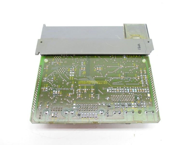 ALLEN BRADLEY 1747-L532 SER. C F/W 8 24VDC (NO DOOR/KEY) UNMP