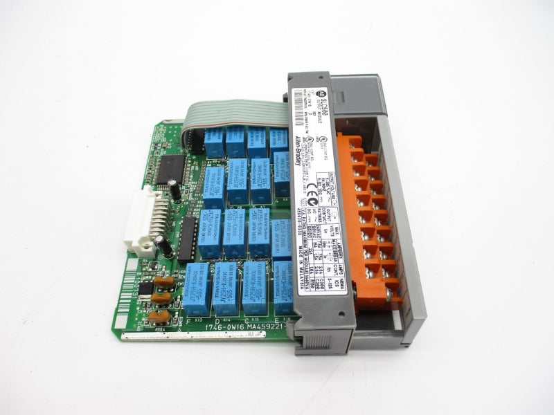 ALLEN BRADLEY 1746-OW16 SER. D 5-265VAC 15A NSNP