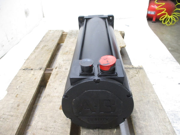 ALLEN BRADLEY 1326AB-C4B-11 38.2A NSNP