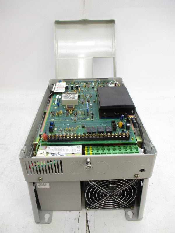 ALLEN BRADLEY 1336S-B030-AA-EN SER. D 380-480V 49A REMAN
