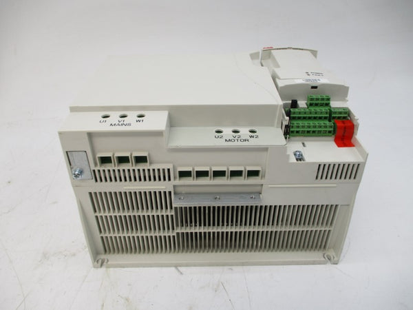 ABB ACS320-03U-34A1-2+N7558+X1558 3AUA0000218375 200-240V 55A UNMP