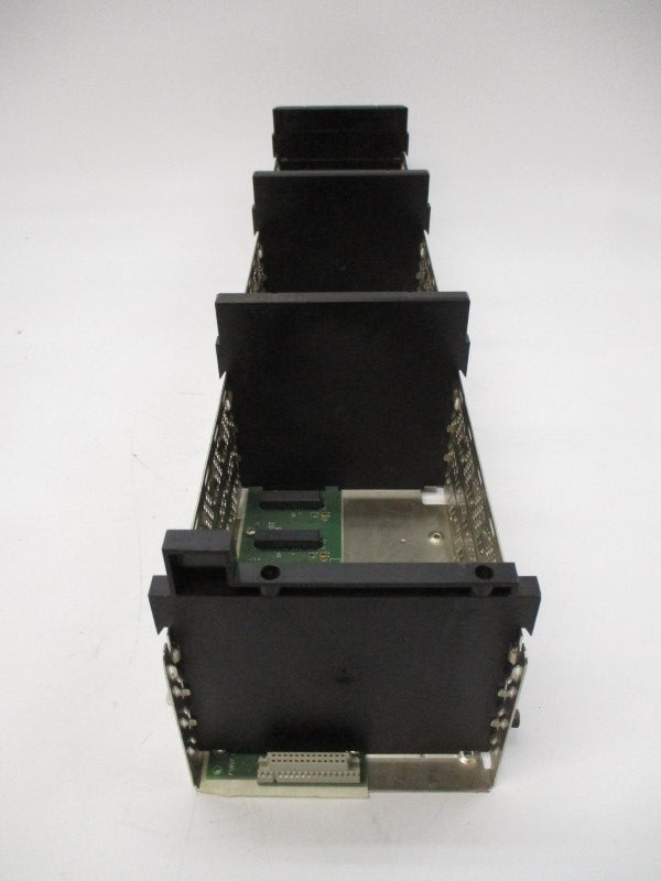 ALLEN BRADLEY 1756-A17 SER. B 24VDC 15A NSNP