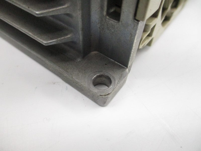 YASKAWA CIMR-V7AM41P5 380-460VAC 7A UNMP