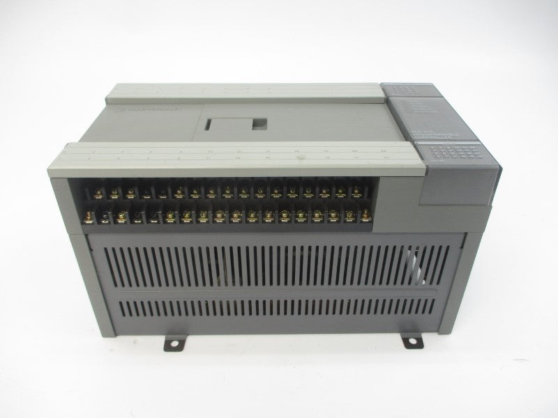 ALLEN BRADLEY 1747-L40B SER. B F/W 6 85-132VAC 0.5/0.25A NSNP