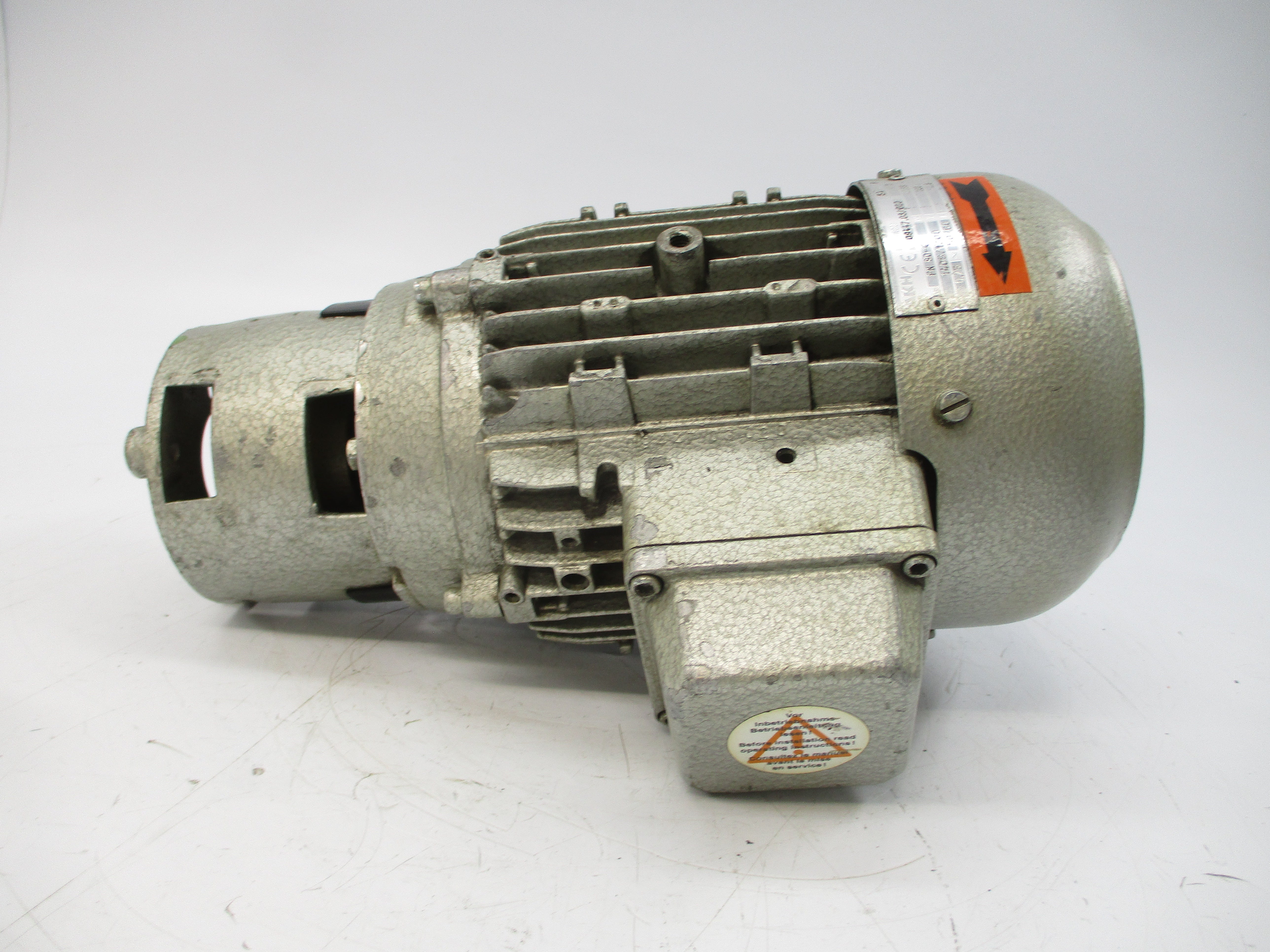 AKH FN80-4 09447.03/020 200V 2.9A UNMP