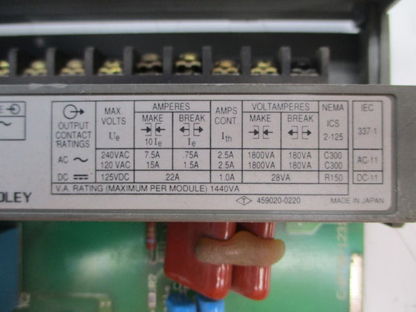 ALLEN BRADLEY 1746-IO4 SER. A 85-132VAC 15A UNMP