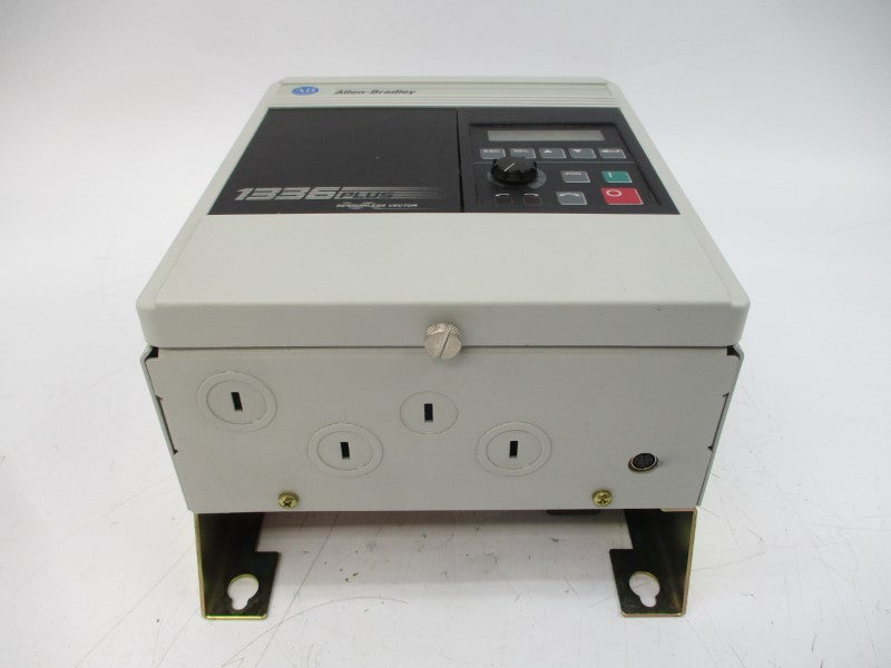 ALLEN BRADLEY 1336S-BRF10-AA-EN4-HA1-L6E SER. D 380/480VAC 26A NSNP