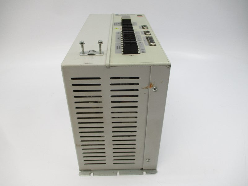 ALLEN BRADLEY 2098-DSD-HV150X SER. B F/W V1.51 230/460VAC 20A UNMP