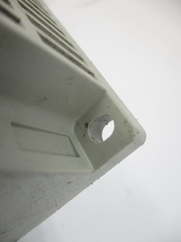 ALLEN BRADLEY 22A-D8P7N104 SER. A F/W 4.02 380-480VAC 9.0A (AS PICTURED) UNMP