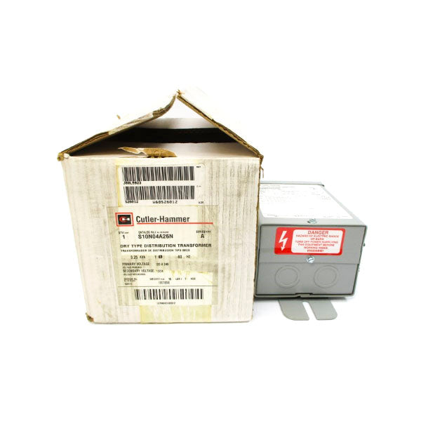 CUTLER HAMMER S10N04A26N SER. A 120/240V NSMP