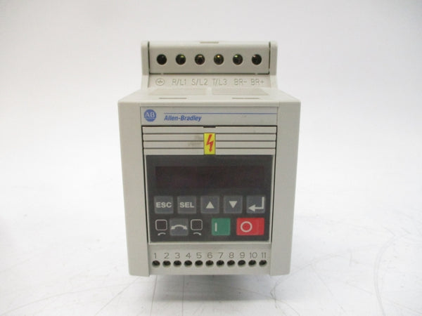ALLEN BRADLEY 160-AA02NSF1P1 SER. C F/W 7.06 200-240V 2.8A NSMP