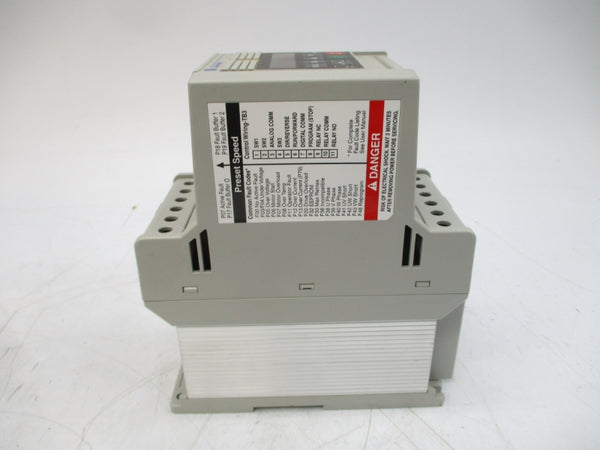 ALLEN BRADLEY 160-BA04NPS1P1 SER. C F/W 7.06 380-460V 4.6A (BR/WH) NSMP