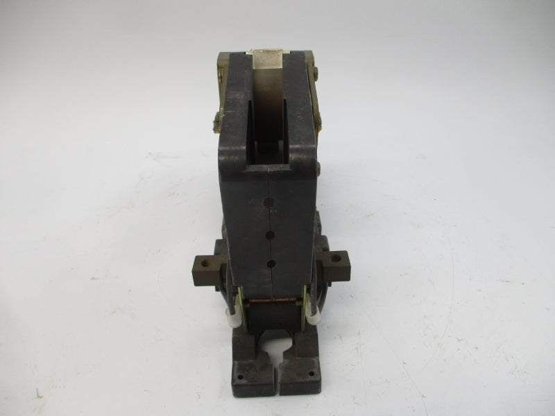 EC+M 7004 MEO-3 51017-203-5053 SER. A 230/240VDC 100A UNMP